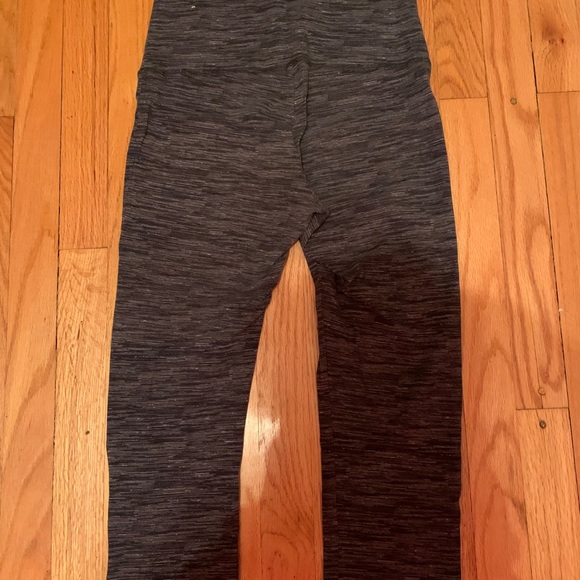 grey capris with small detail cut at bottom - Picture 1 of 2